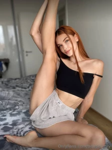 Sexy bae cutie_alice is crazy nymphomaniac she loves to play with two part 1167