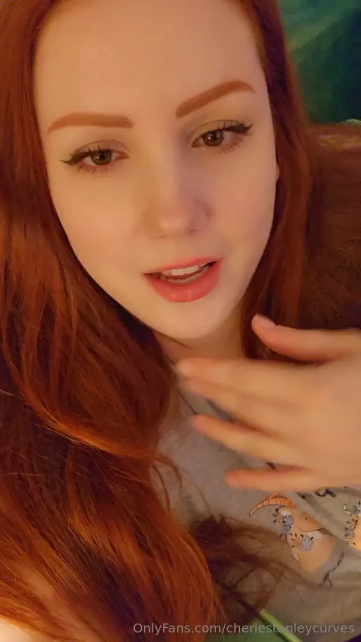 Hi my loveys just a little christmas update on your squishy girlfriend 