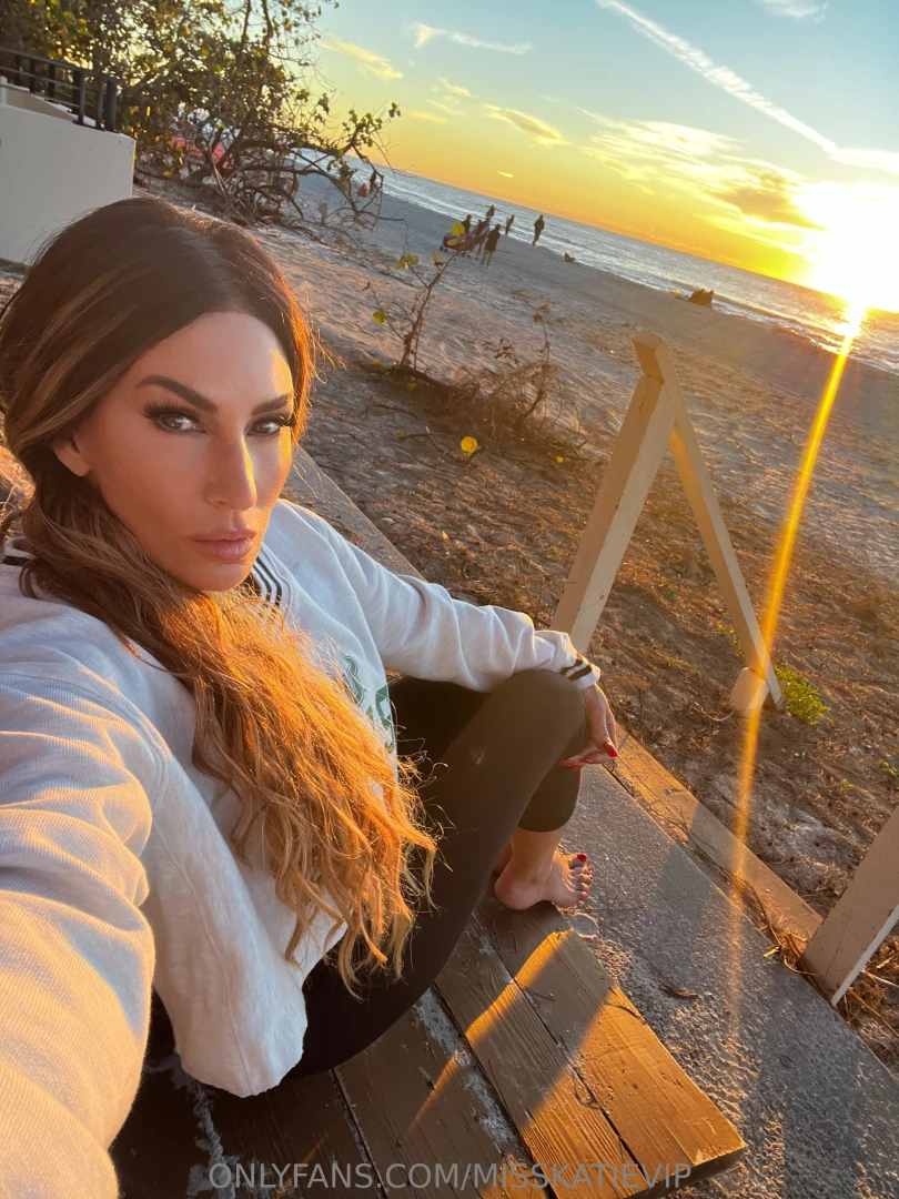 I hope y all had a good day iv missed talking with ya do y all want to part 1 