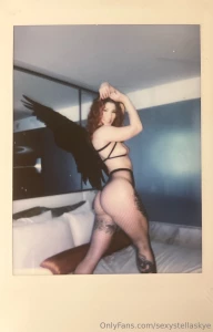 Big wings bigger booty