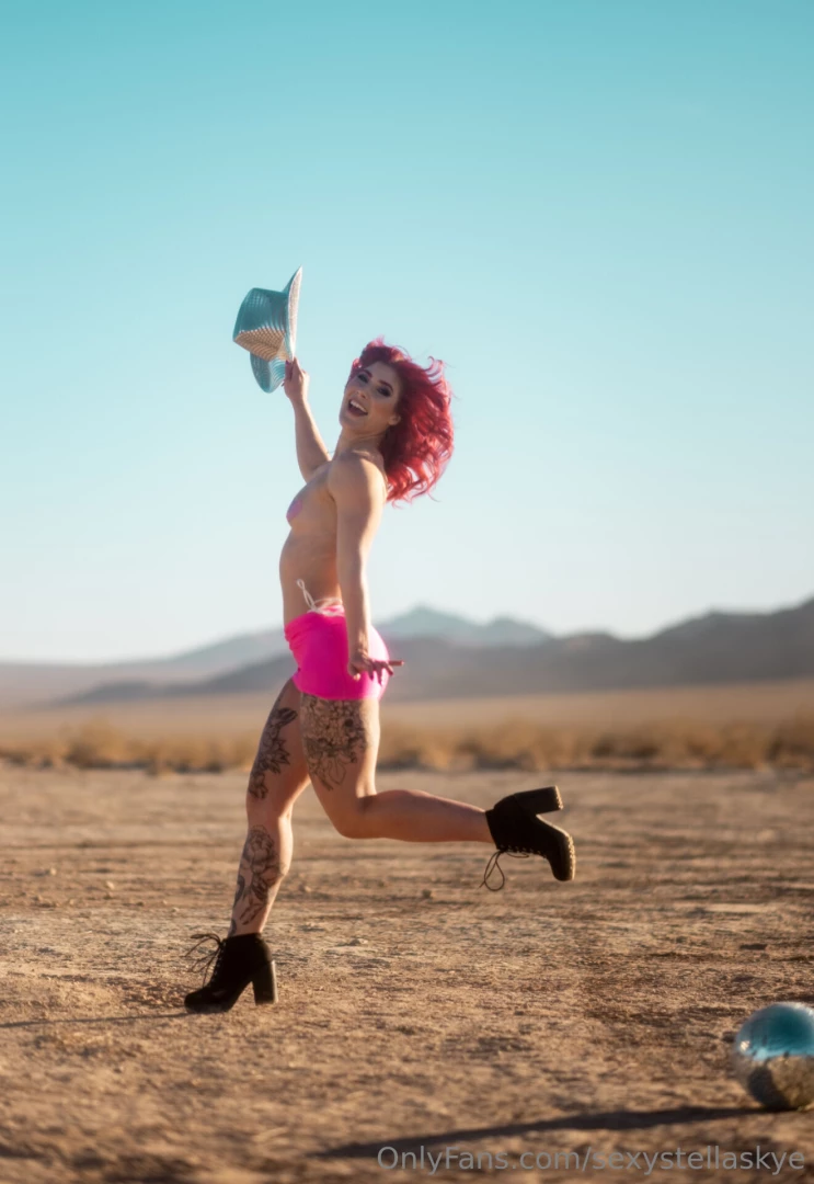 Save a horse ride a disco cowgirl part 1 