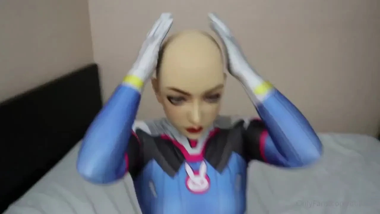 Original poofed so re-upload of this very fun silicone dva doll play 