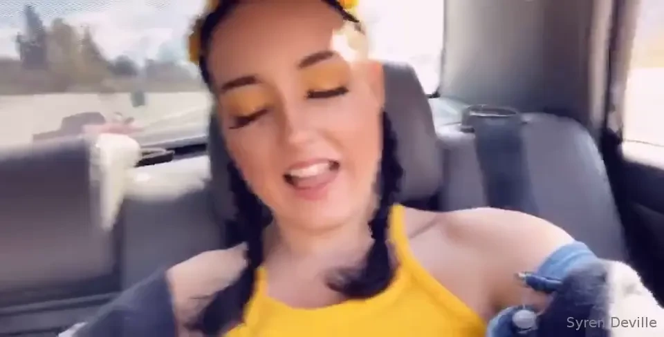 Backseat boobies 