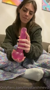 tinystarshinevip - My bf was playing video games so i fucked my dildo on the couch next 