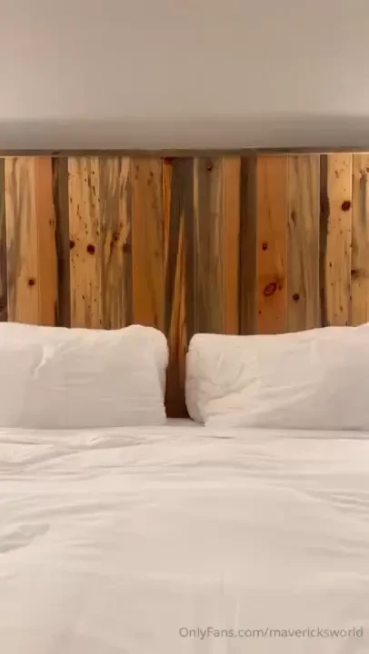 Welcum to the maverick hotel make yourself cumfy find a comfortable 