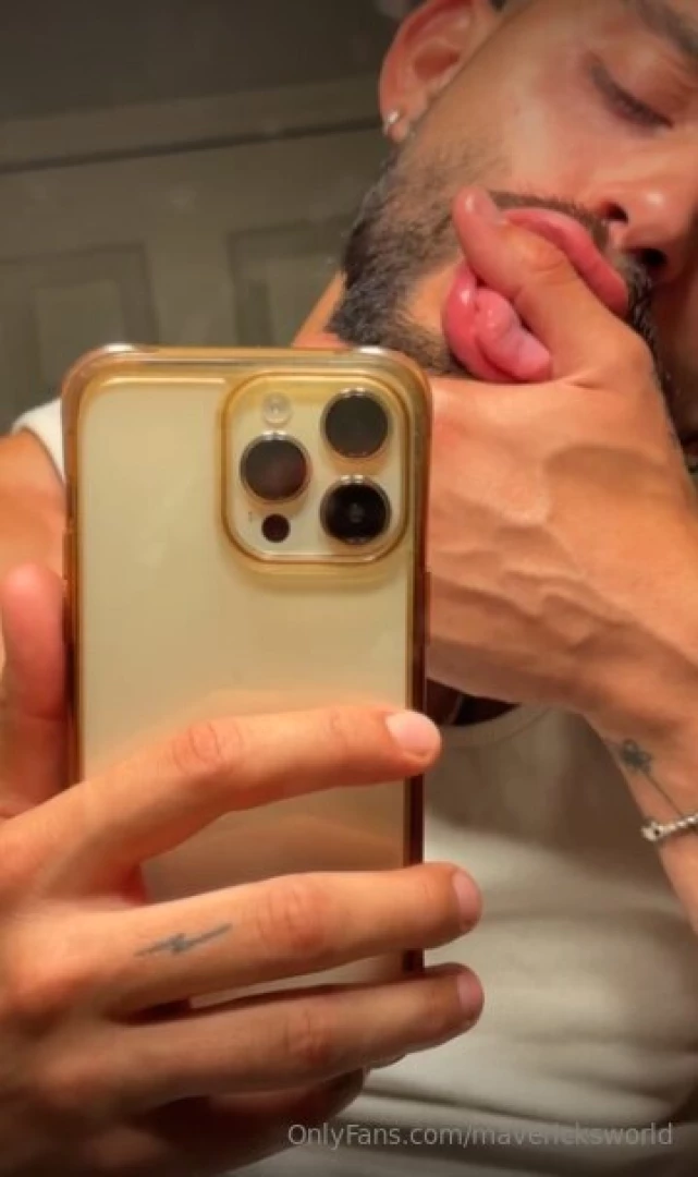 Let s play a game i m going to send you a video locked in your dm if 