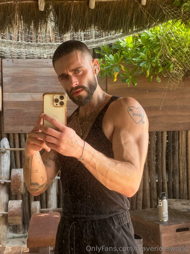 I m going to trap you in between my arms 