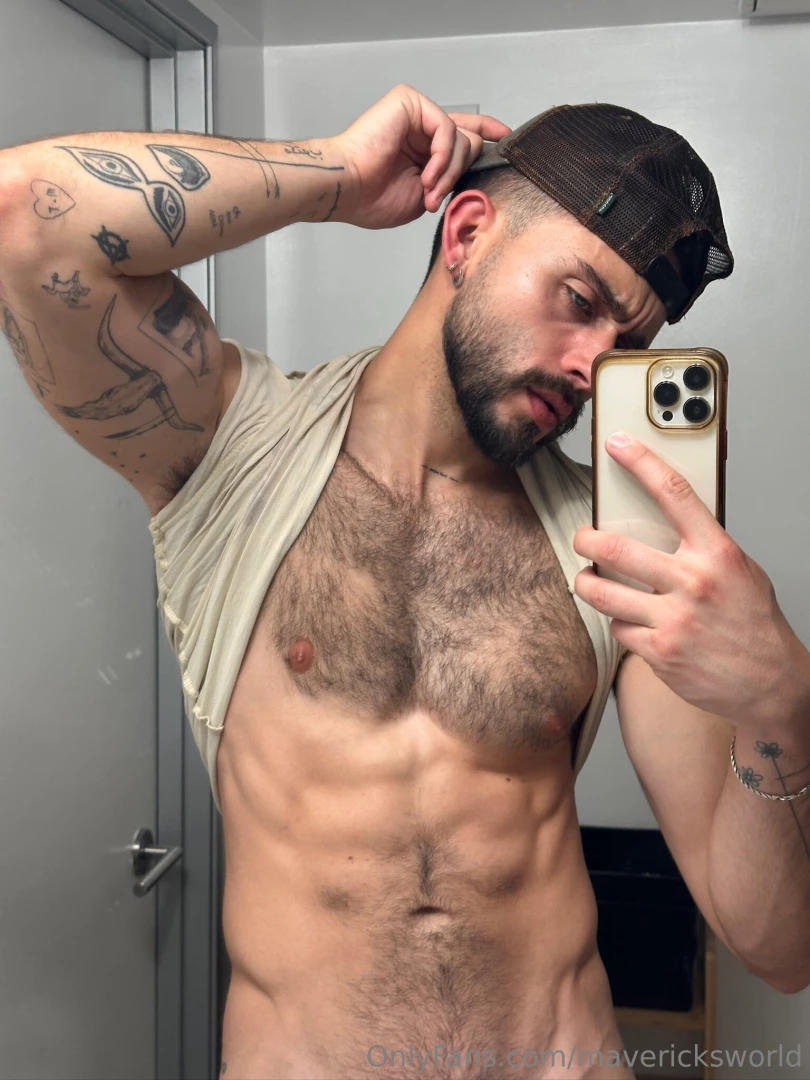 I m in position just waiting for you 