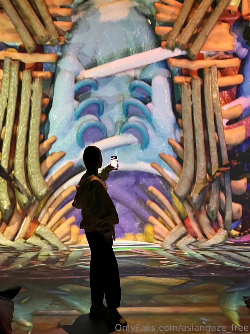 Diving into a space where art comes to life when the walls start to 