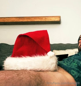 Happy holidays message me to unwrap your gift