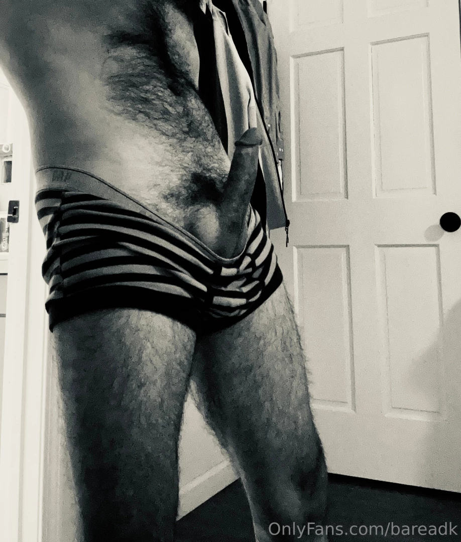 Cheers ya ll happy monday how about some b amp ws to start the week 