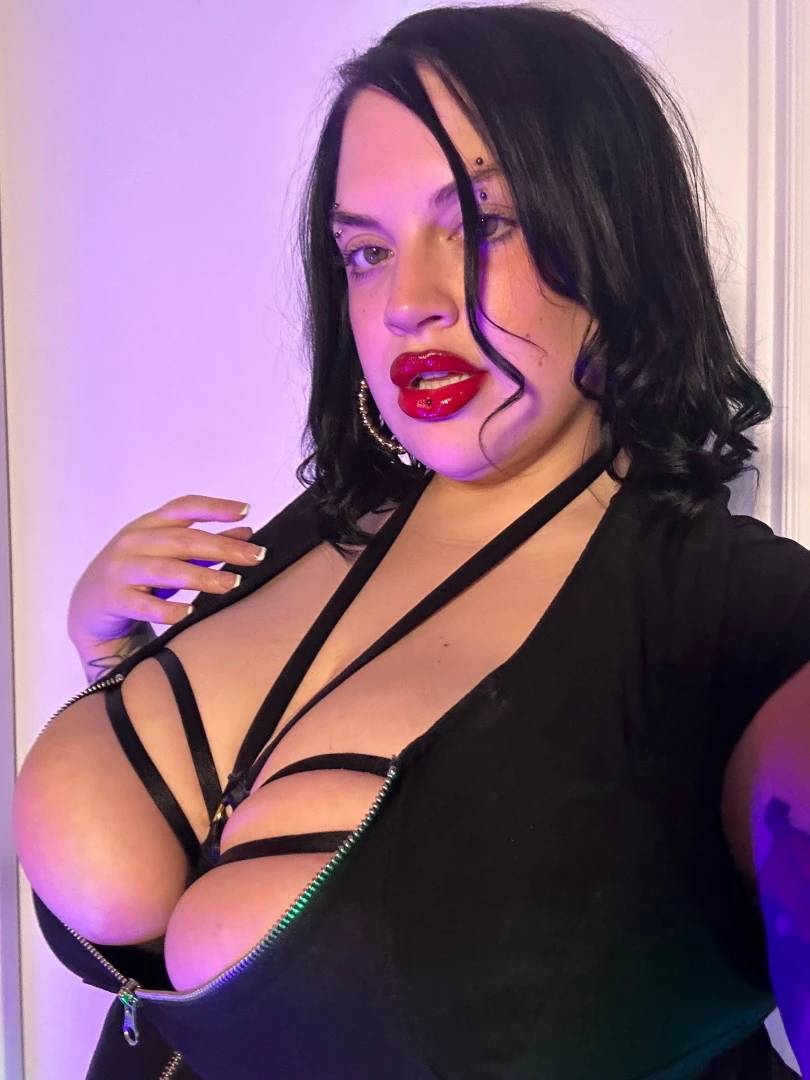 Rocking this look and feeling playful who s ready to join the fun 