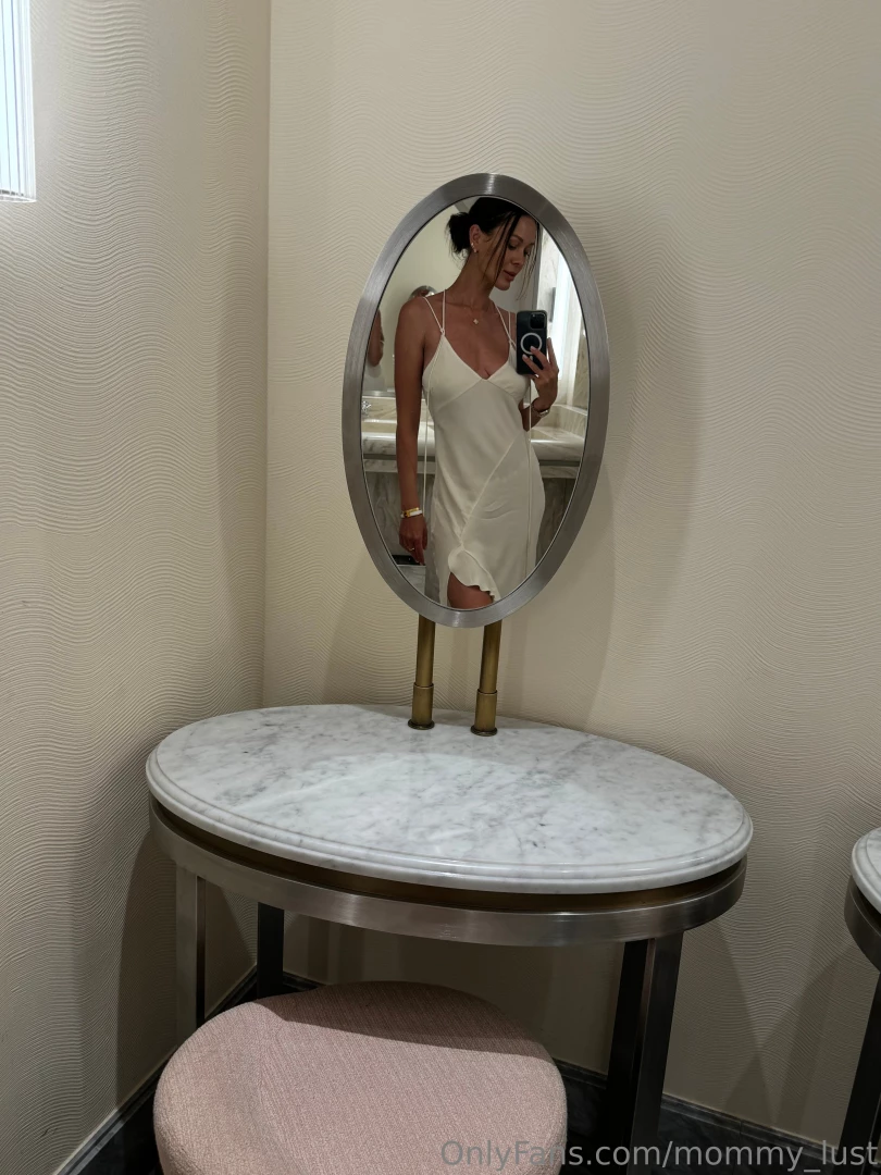 How do you prefer to have fun in your free time stay at home or go out 