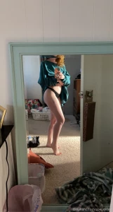 Good morning i love oversized sweatshirts they are so comfy and warm part 1