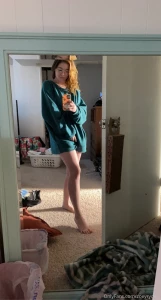 Good morning i love oversized sweatshirts they are so comfy and warm part 2