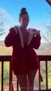 Let s go back to the hot tub