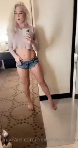 Babes i was just wondering if you d like to see this kind of content