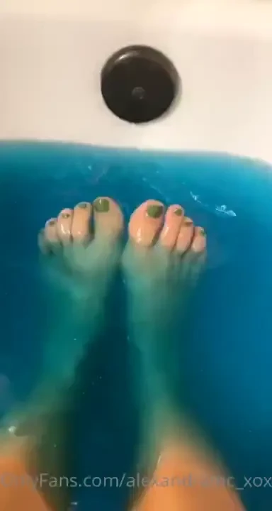 I enjoy the moment creating content for my fans and relaxing with bath 