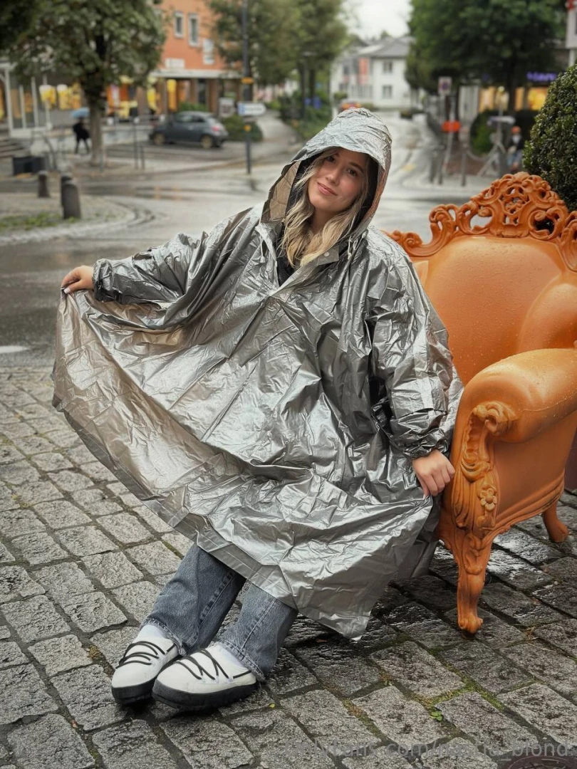 Beauty is not in the face beauty is the light in the heart do you 