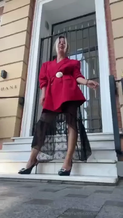 I wonder why men don t pick a girl for a prospect it s like she s not 