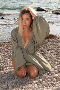 When the mermaid was thrown ashore we had to urgently look for sushi part 1