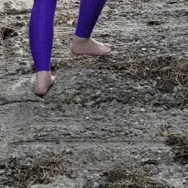 Video clip and two accompanying gifs tough barefooter soles climbing a part 2 