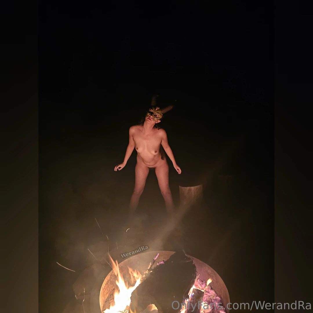 werandra - All 9 highlights from the nude version of the daemoness by the fire part 1 