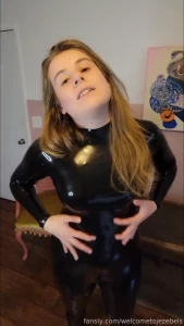 You endure so much for your mistress so i thought i d reward you it