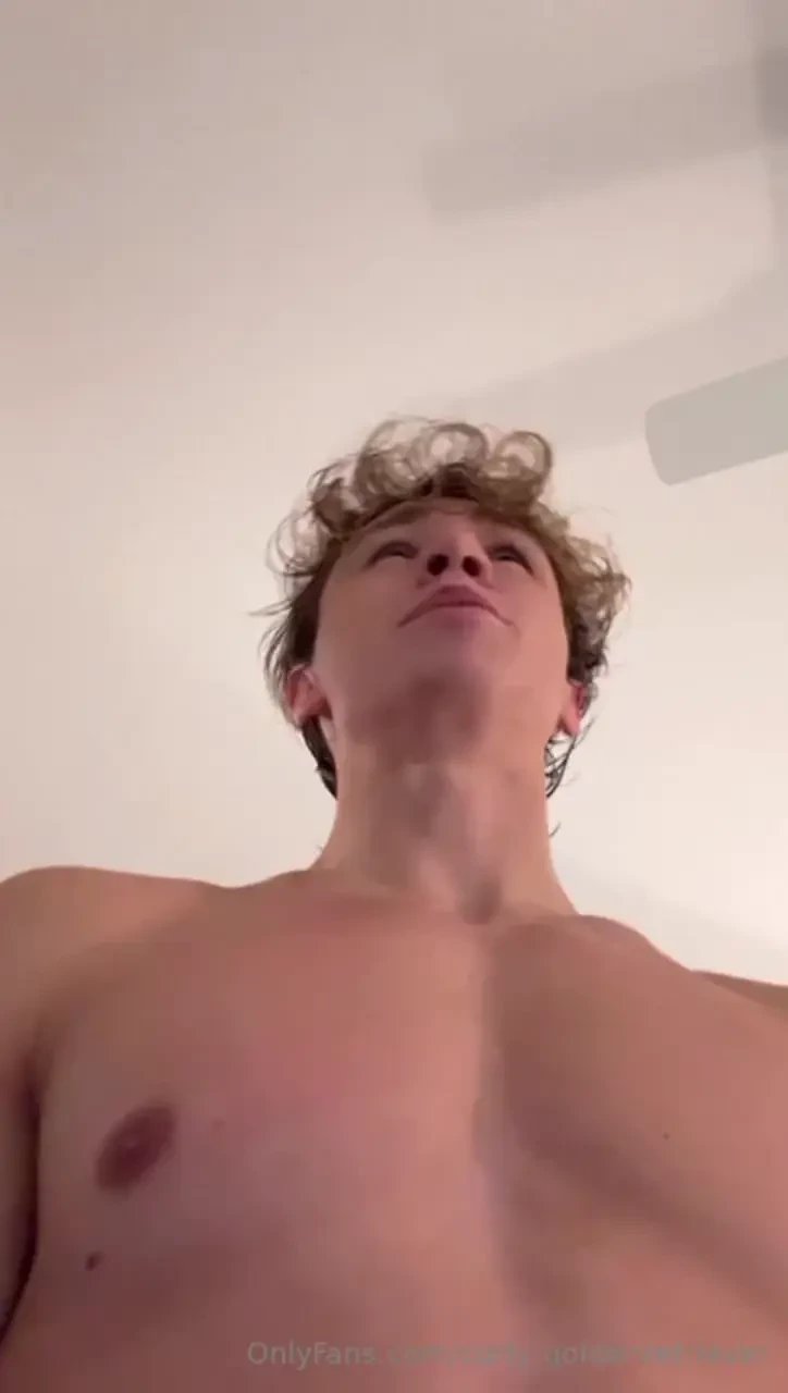 Should i do an ootd on here lmk 