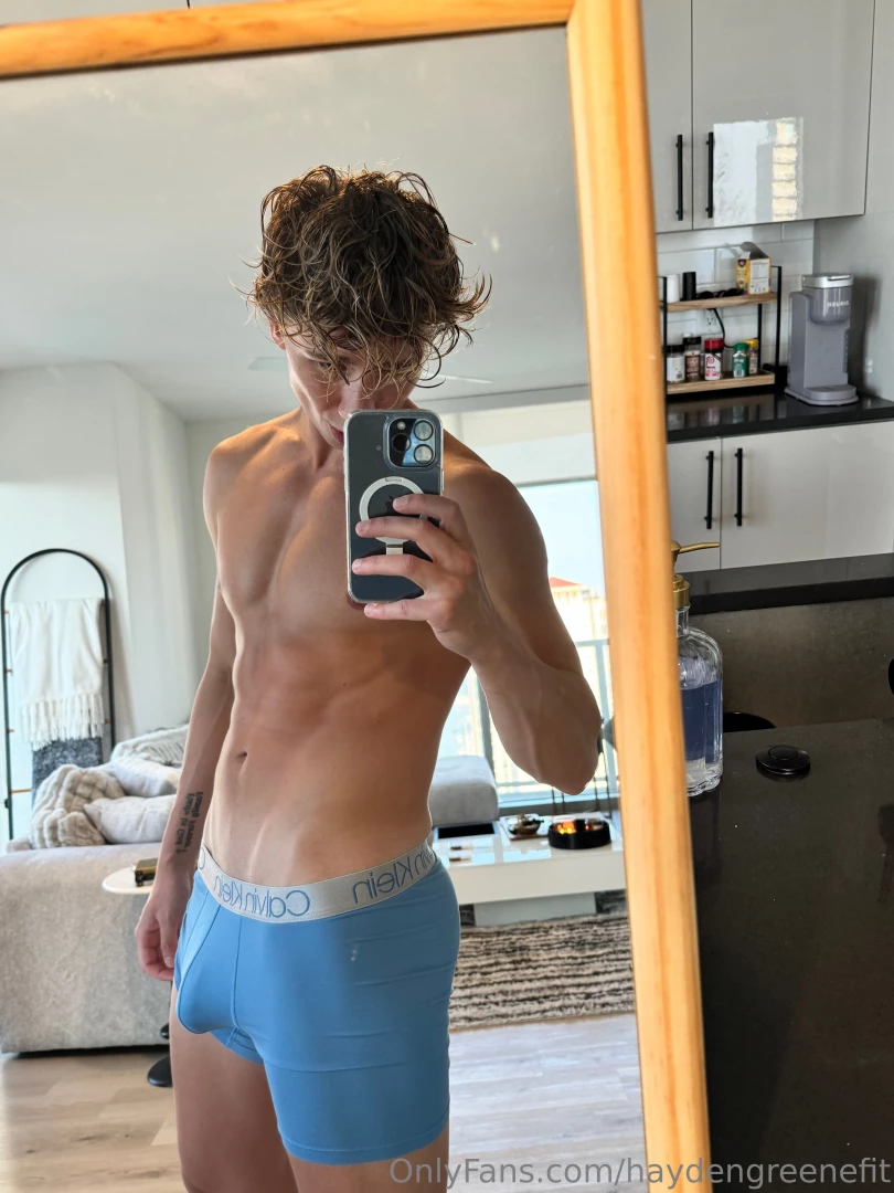 Mirror flex for the win 