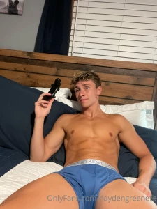 Who wants to play some videos games haven t played in like a year haha part 1