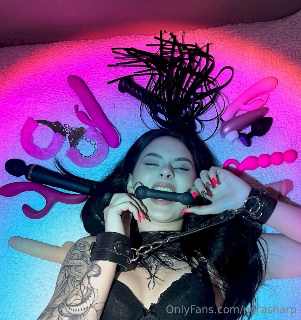 Jennifergirlsexy now wet she loves having her juicy ass squeezed this part 33 