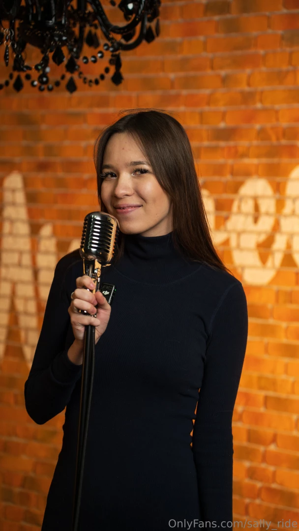 Singing is my way of energizing myself with positivity my favorite 