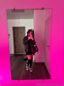 No i m not bragging about my new outfit i want to show how cool i made