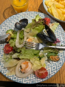 I m obsessed with seafood what about you send me your thoughts in dm