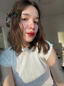 Does red lipstick suit me part 2