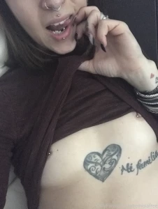 I m at home alone do u want make me and u happy text me now babe