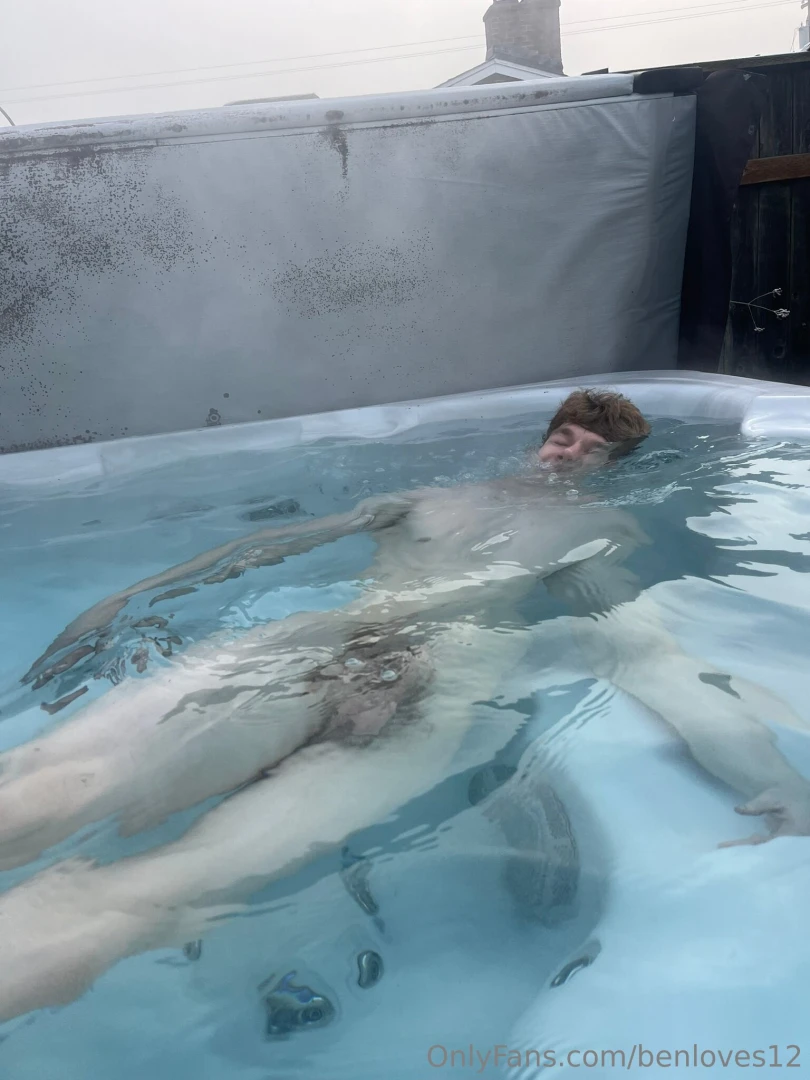 Had a nice nude hotub session at my buddies place giving you all a part 6 