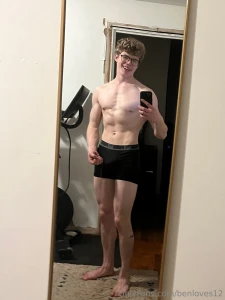 Been quite busy this week so sorry for the delay in a sexy post but