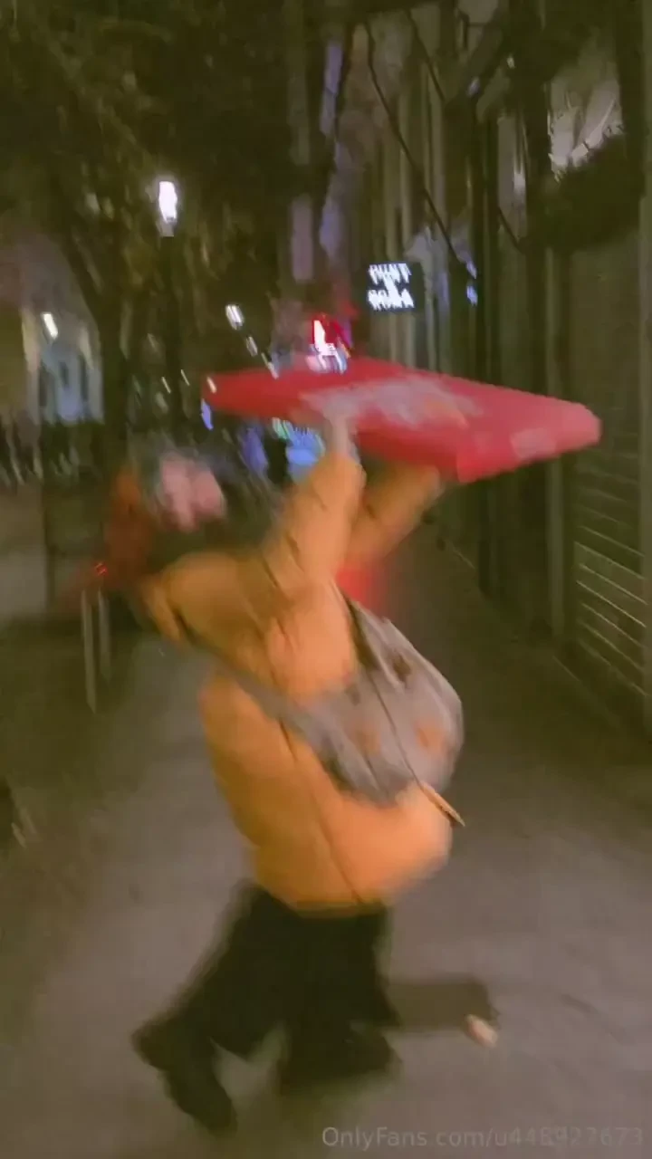 Guysss i m backk my whole family and i got the flu and we ve been 