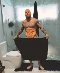 I bet a shower together would bring you to paradise