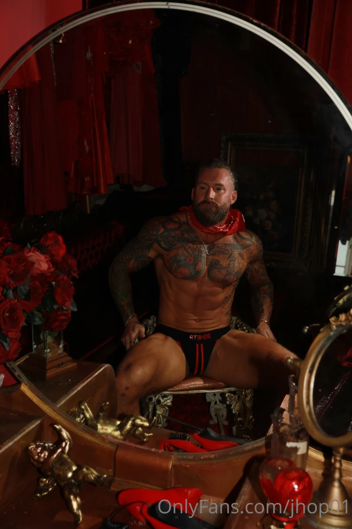 Let s play a valentines game sending out three different mass dms if 