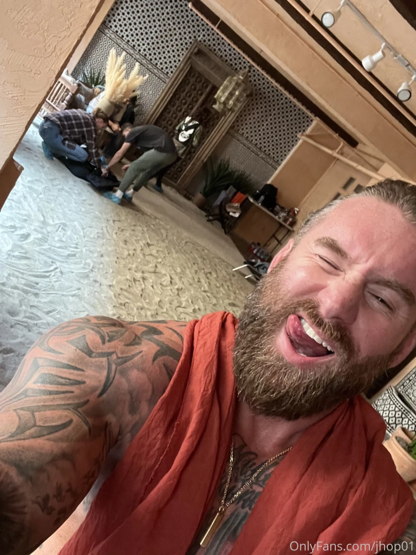 Sneak peak bts from the shoot i did today you guys aren t ready for part 1 