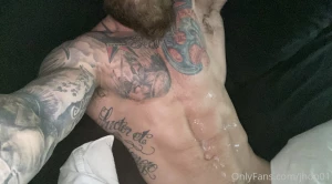 Why do we keep letting my loads go to waste all over my stomach does