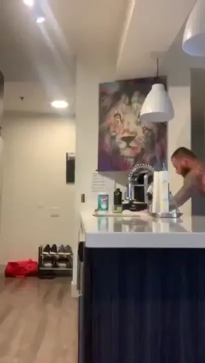 Like make sure to show and leave a tip if you want 