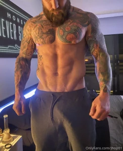 It s sweatpants season