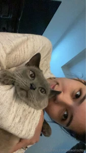 Say hi to my little kitty 3