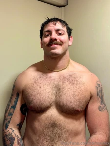 Kneel down in front of me