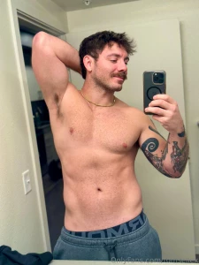 What s up baby dm me right now