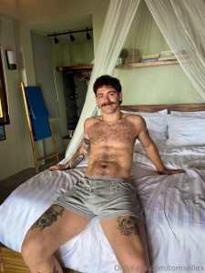 There s plenty of room on my lap for you